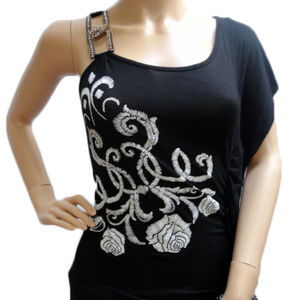 BLACK W/ROSE STITCH PRINT TOP